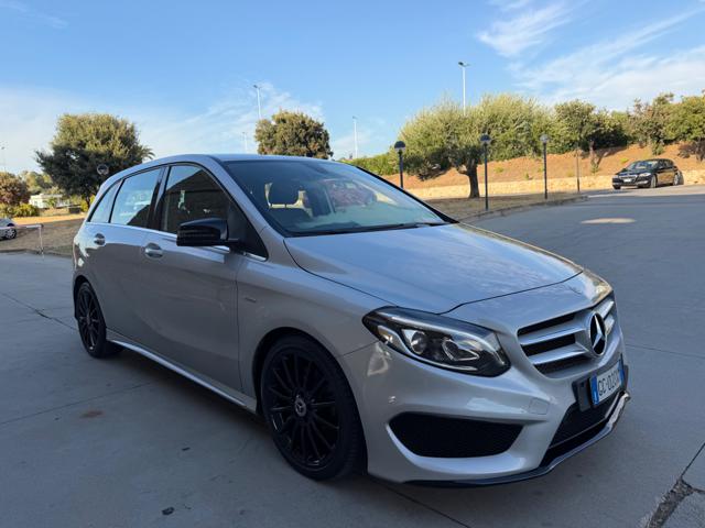 MERCEDES-BENZ B 200 usata, con Apple CarPlay