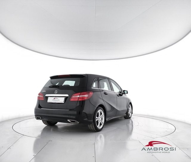 MERCEDES-BENZ B 180 usata 2