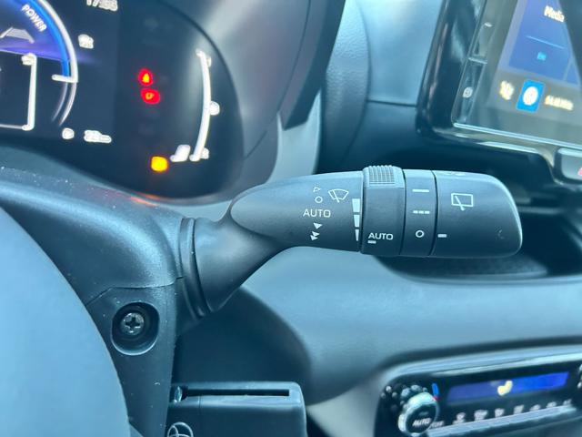 TOYOTA Yaris usata, con Vetri oscurati