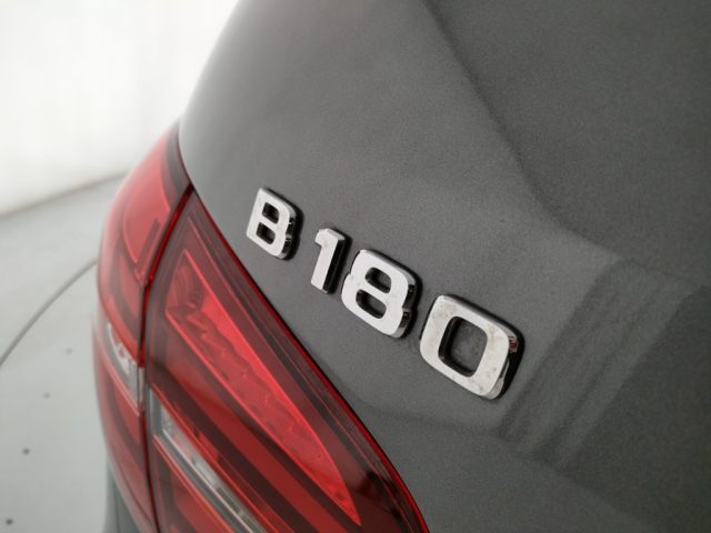 MERCEDES-BENZ B 180 usata, con Servosterzo