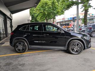 MERCEDES-BENZ GLA 180 usata, con Chiusura centralizzata