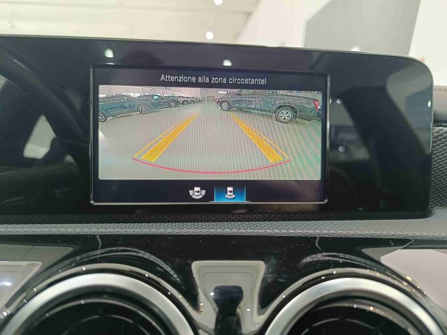 MERCEDES-BENZ CLA 200 usata, con Controllo elettronico della corsia