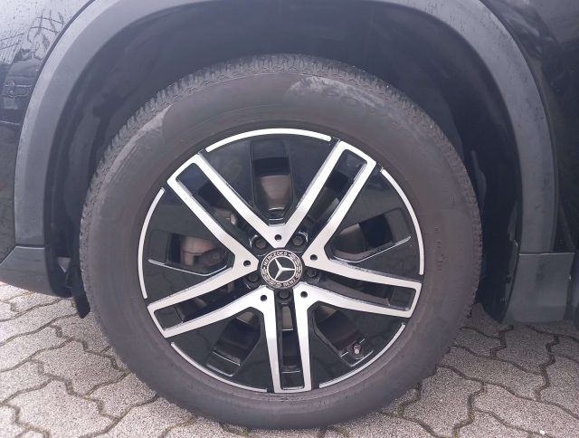 MERCEDES-BENZ GLA 200 usata, con Fari Xenon