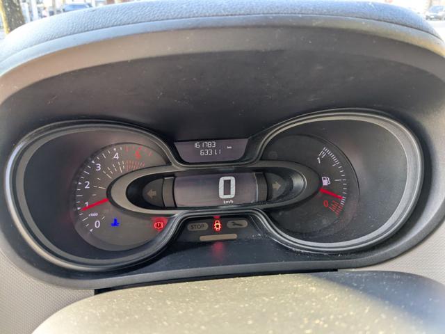 RENAULT Trafic usata 13
