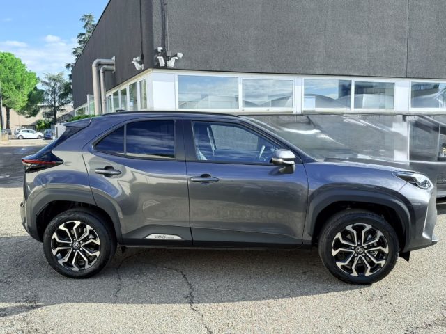 TOYOTA Yaris Cross usata, con Autoradio