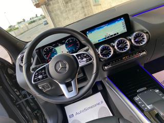 MERCEDES-BENZ GLA 200 usata, con Sedile posteriore sdoppiato