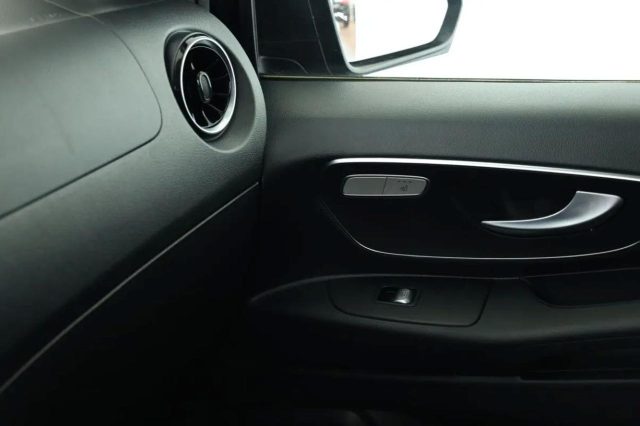 MERCEDES-BENZ Vito usata, con Sedili riscaldati