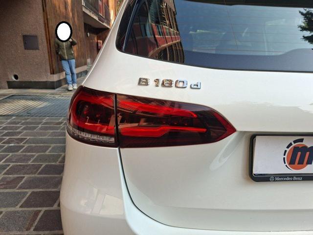 MERCEDES-BENZ B 180 usata, con Sedile posteriore sdoppiato