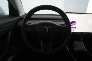 TESLA Model 3 usata 11