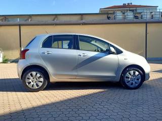 TOYOTA Yaris usata, con Airbag laterali