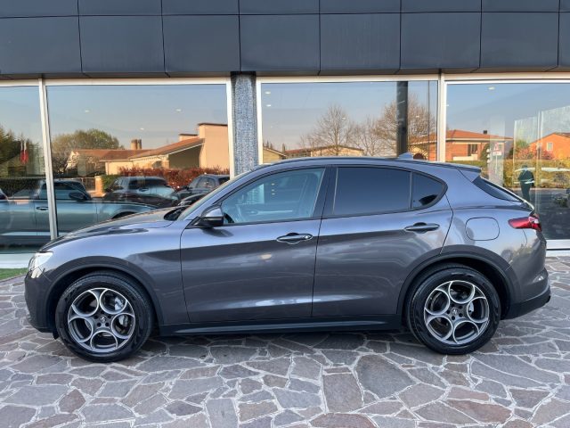 ALFA ROMEO Stelvio usata, con Alzacristalli elettrici