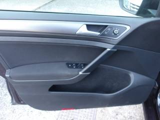 VOLKSWAGEN Golf usata, con Servosterzo