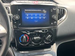 LANCIA Ypsilon usata, con Fendinebbia