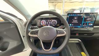 VOLKSWAGEN T-Roc usata, con Autoradio