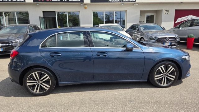 MERCEDES-BENZ A 180 usata, con Alzacristalli elettrici