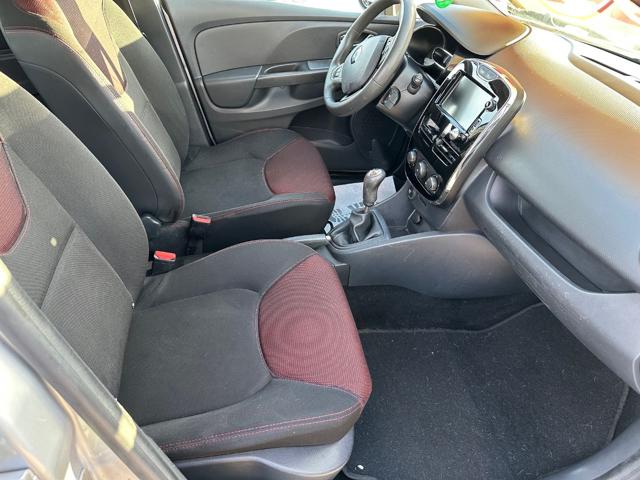RENAULT Clio usata, con Sedile posteriore sdoppiato