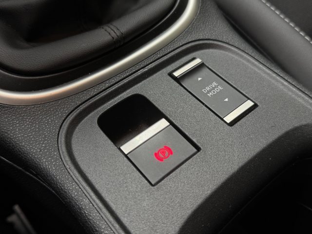 JEEP Avenger usata, con Bracciolo