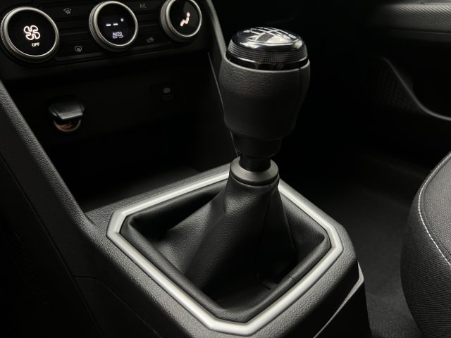 DACIA Sandero usata, con Autoradio digitale