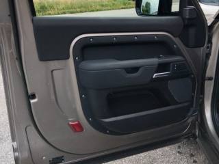 LAND ROVER Defender usata, con ESP