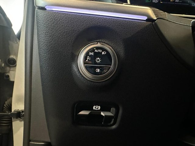 MERCEDES-BENZ C 220 usata, con Autoradio