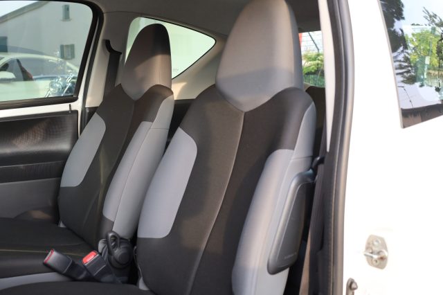 PEUGEOT 107 usata 34