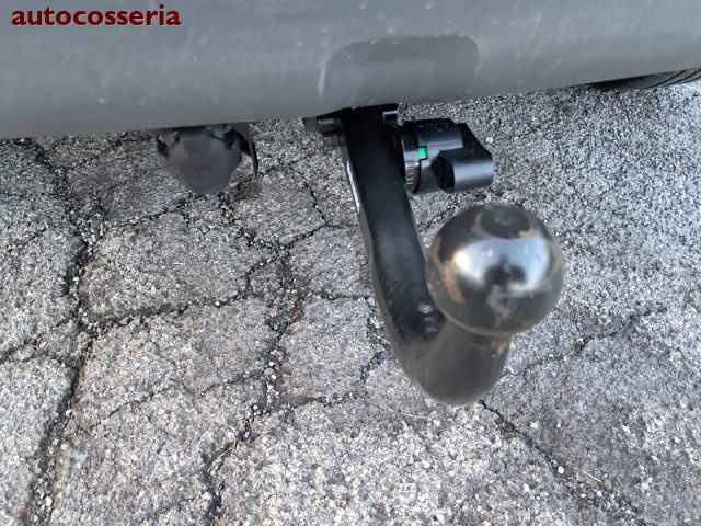 LAND ROVER Discovery Sport usata 10