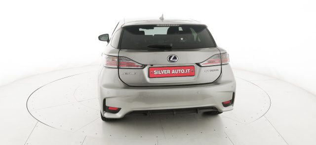 LEXUS CT 200h usata, con MP3