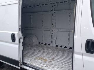 PEUGEOT Boxer usata, con Bracciolo