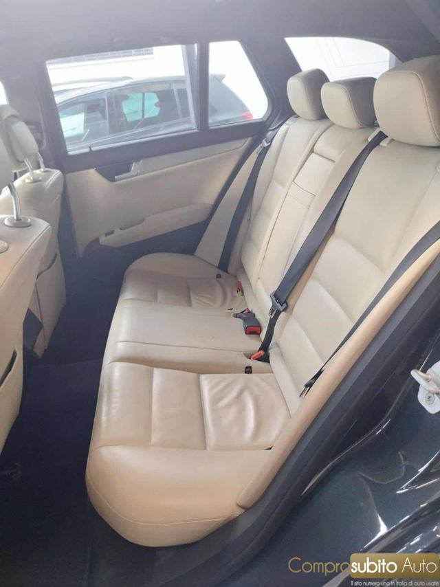 MERCEDES-BENZ C 220 usata, con Sedile posteriore sdoppiato