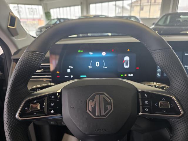 MG HS usata, con Fendinebbia