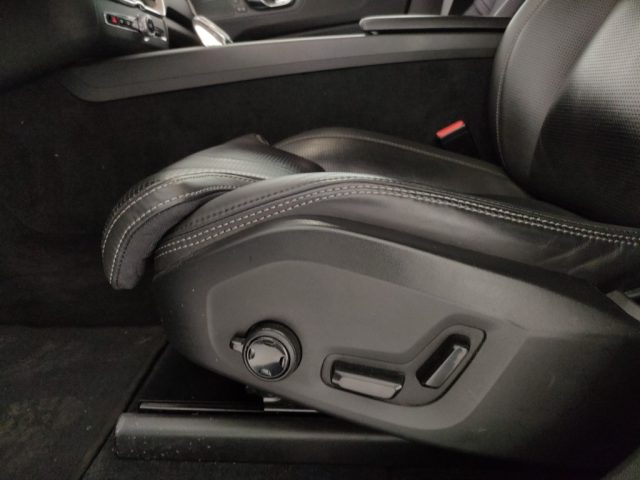 VOLVO XC60 usata, con Regolazione elettrica sedili