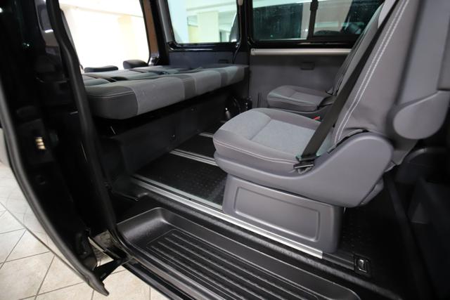 VOLKSWAGEN Multivan usata, con Climatizzatore