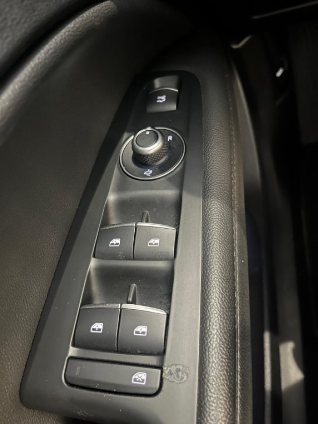 ALFA ROMEO Stelvio usata, con Autoradio