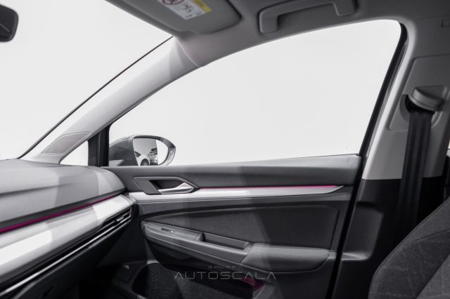 VOLKSWAGEN Golf Variant usata, con Volante multifunzione