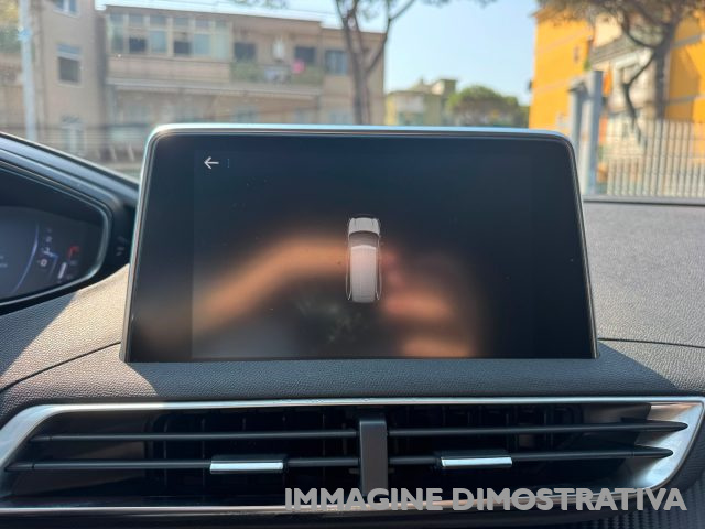 PEUGEOT 5008 usata, con Lettore CD