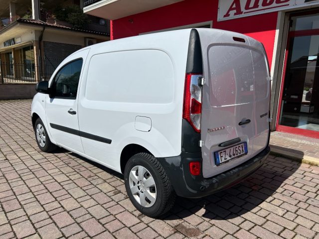 RENAULT Kangoo usata, con Autoradio