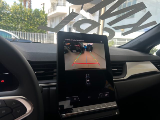 RENAULT Captur usata, con Sensori di parcheggio posteriori