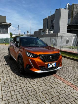 PEUGEOT 2008 usata, con Airbag