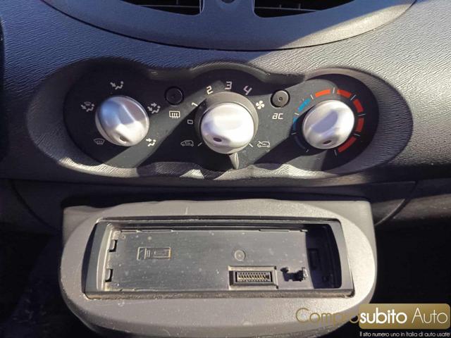 RENAULT Twingo usata 16