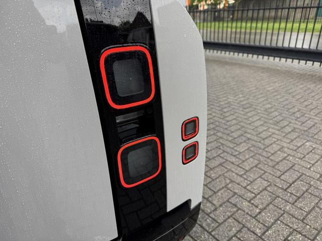 LAND ROVER Defender usata, con Cruise Control