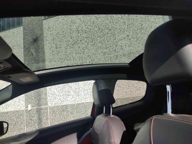 PEUGEOT 208 usata, con Volante in pelle