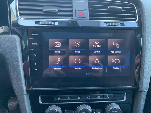 VOLKSWAGEN Golf Variant usata, con USB