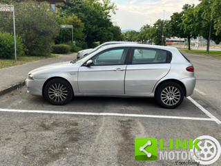 ALFA ROMEO 147 usata, con Fari LED