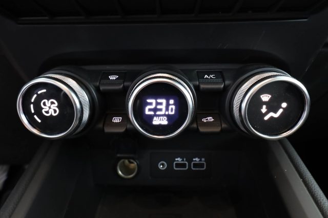 MITSUBISHI Colt usata 17