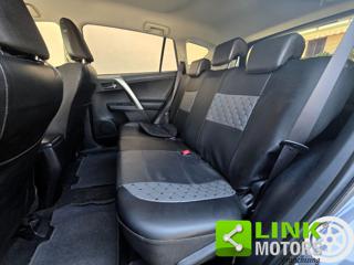 TOYOTA RAV 4 usata, con Controllo automatico clima