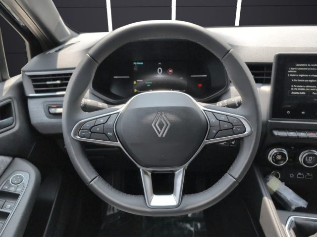 RENAULT Clio usata, con Climatizzatore