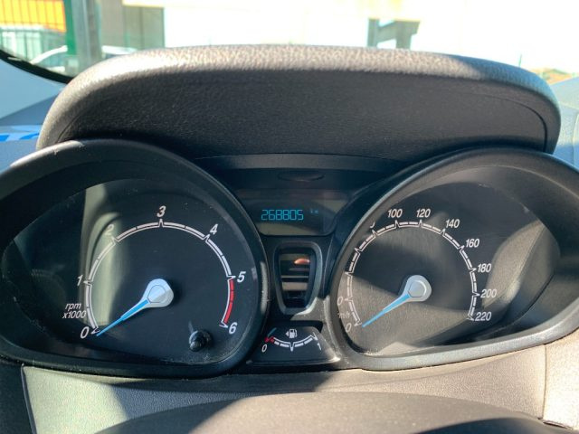 FORD Tourneo Courier usata, con Volante multifunzione