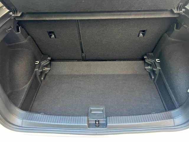 VOLKSWAGEN T-Cross usata 16