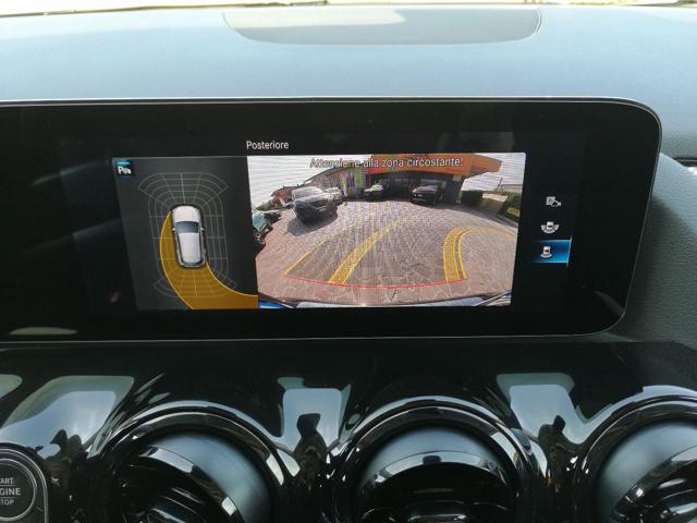 MERCEDES-BENZ GLA 180 usata, con Volante in pelle