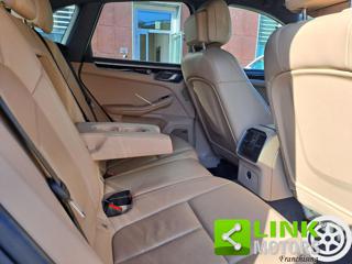 PORSCHE Macan usata, con Bracciolo